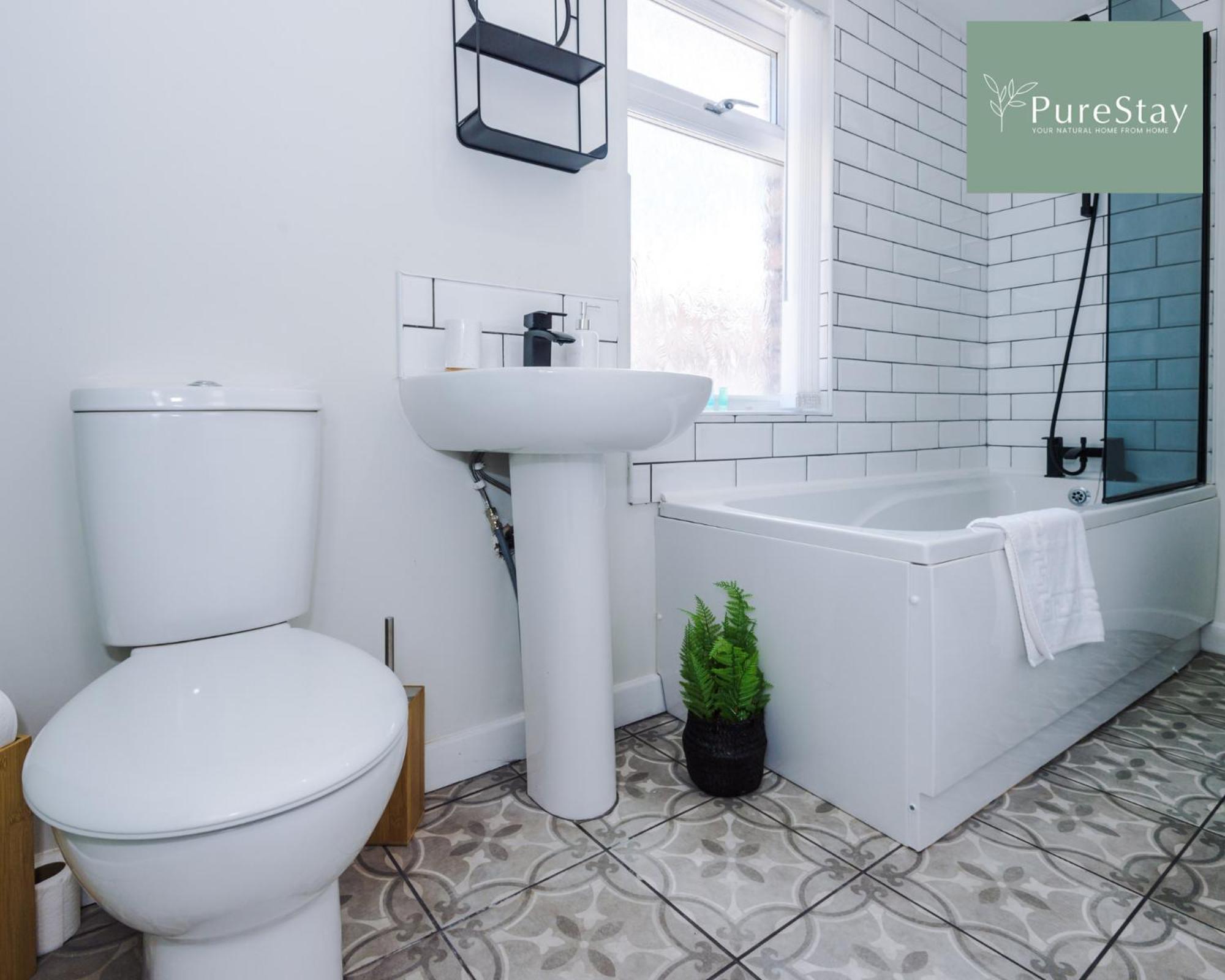 Perfect Contractor House In Liverpool With 7 Beds By Purestay - 7 Night Min Екстер'єр фото